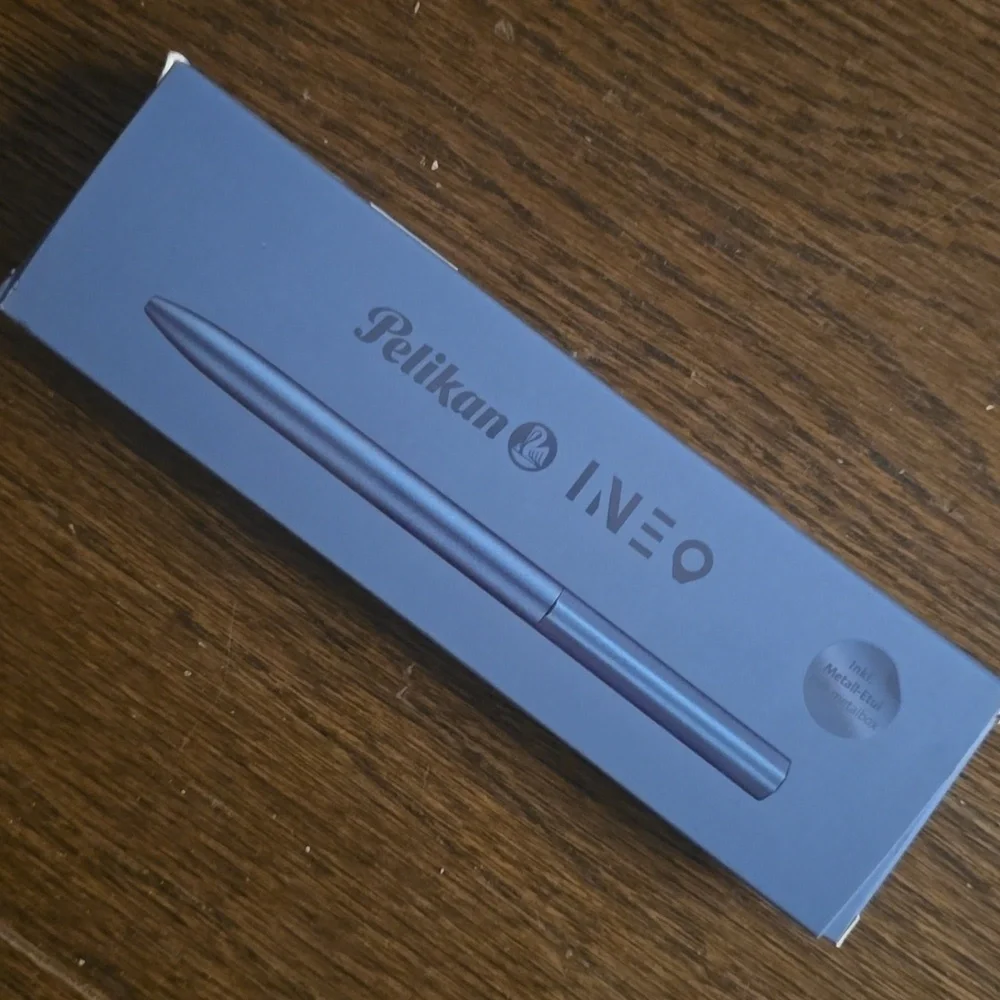 3 Pelican Ineo Ballpoint Pen in Metal Gift Box, Ocean Blue